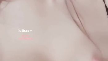 艾妮呦土豪私拍福利在哪里在线播放?这一部私拍定制视频中,艾妮呦穿着黑丝,很是诱人 艾妮呦土豪私拍福利在哪里在线播放?这一部私拍定制视频中,艾妮呦穿着黑丝,很是诱人