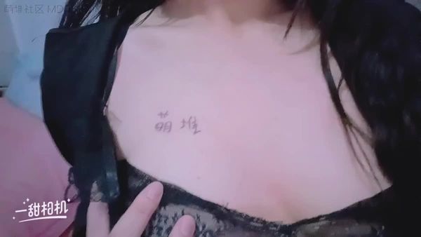 老公今天穿了黑絲喜歡嗎！一米七的琪琪