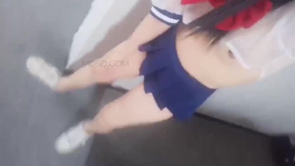 許願女孩-水手服小短裙zw噴水自拍