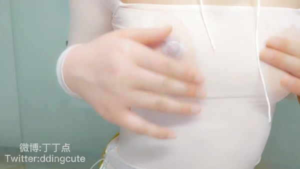 完具娜美閨蜜丁丁點-輕紗zw自拍
