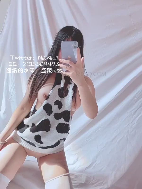 狍崽子-奶牛毛衣自拍
